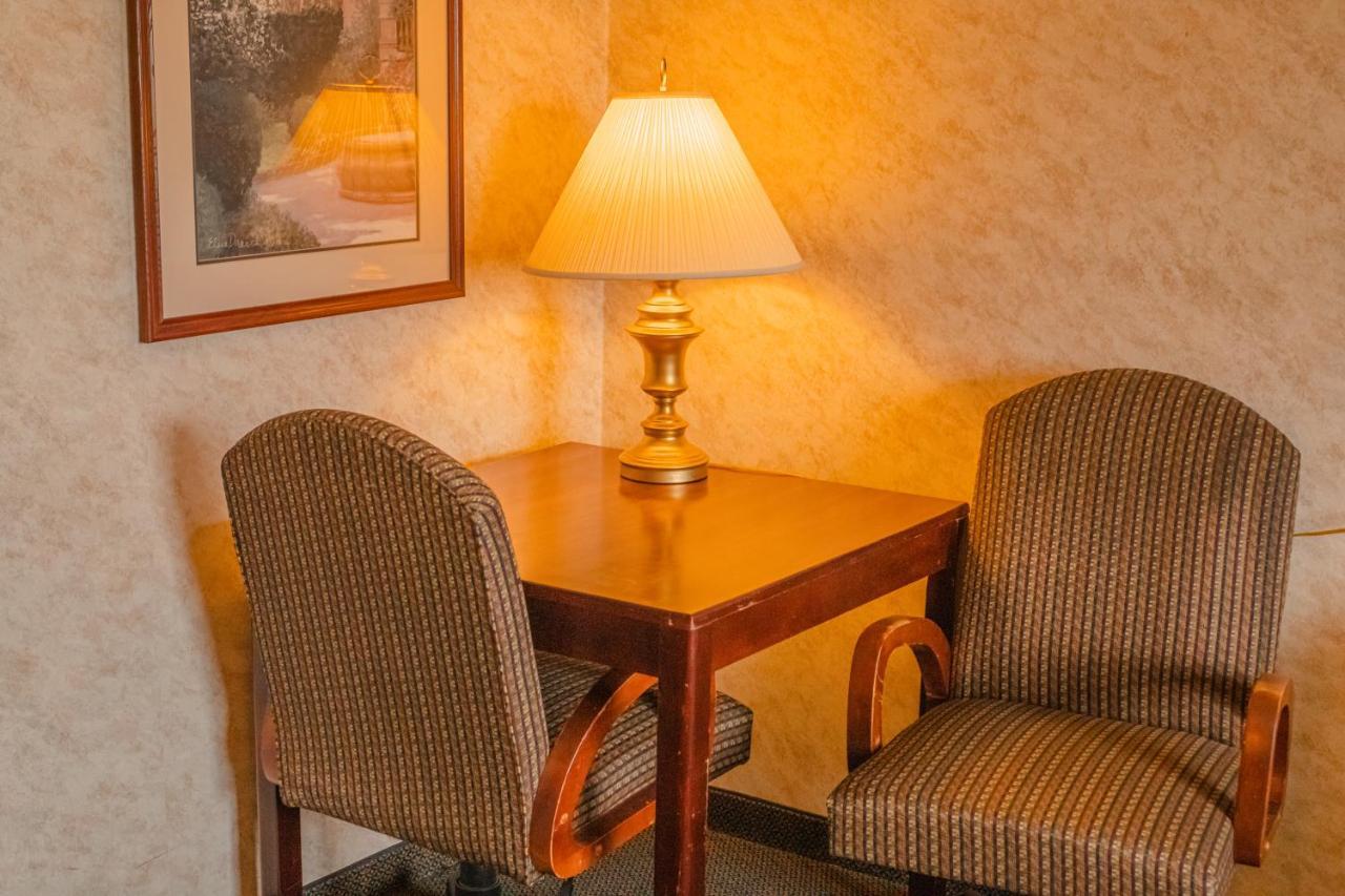 Colfax Inn Extérieur photo